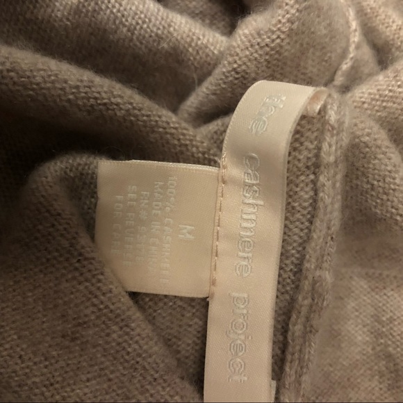 Cashmere Cardigan - Picture 4 of 4